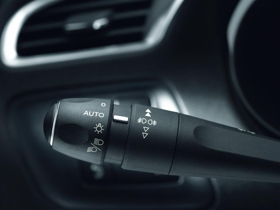 Citroen C4 2010 года  (фото 139 из 147)